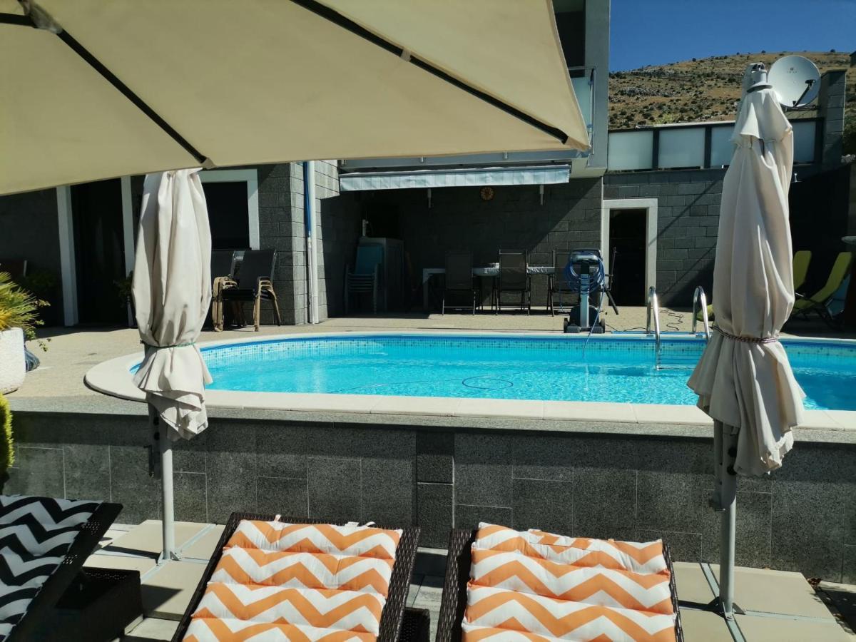 Apartment Ruza - Pool Доньї-Сегет Екстер'єр фото