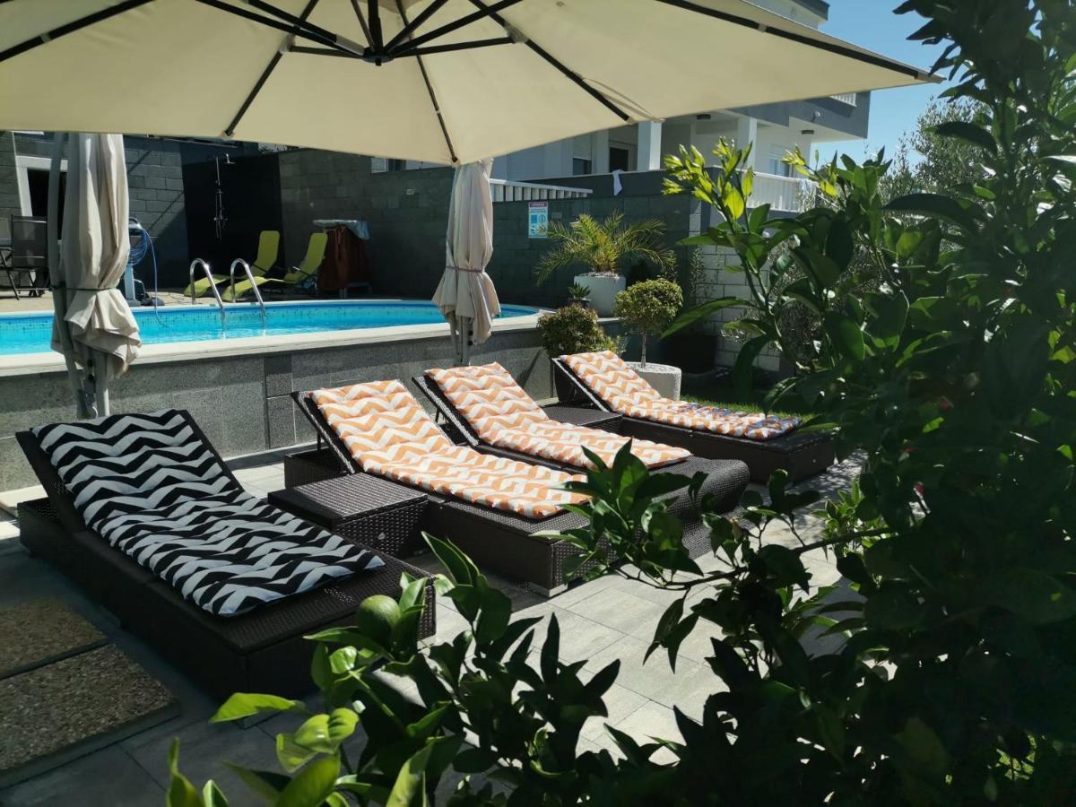 Apartment Ruza - Pool Доньї-Сегет Екстер'єр фото