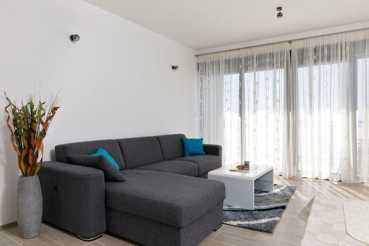 Apartment Ruza - Pool Доньї-Сегет Екстер'єр фото
